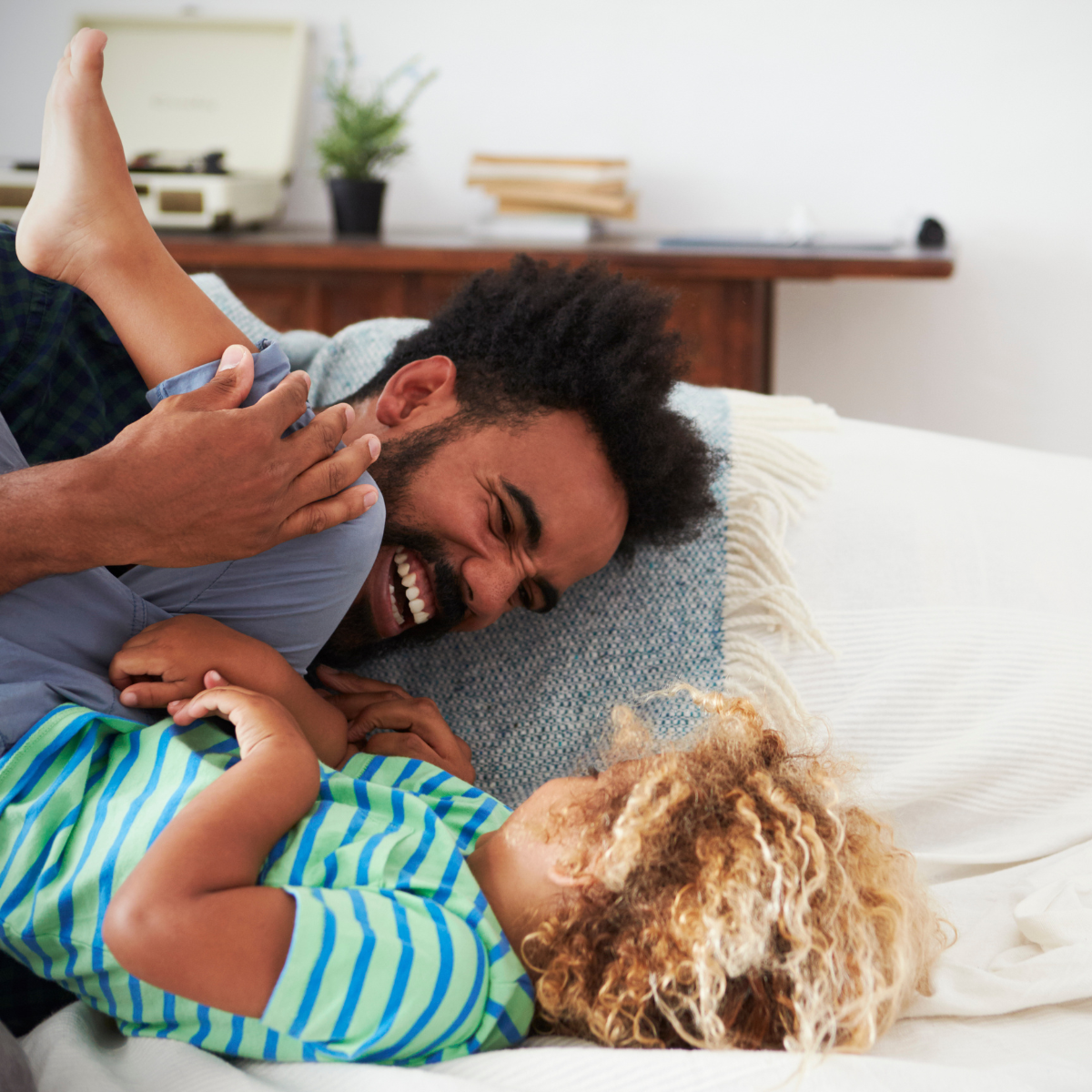 A parent and child at home , the life behind the leader